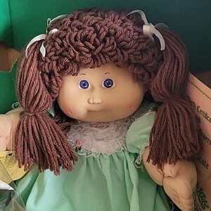 Cabbage Patch Doll ROBINA ASHLEY! HIGHLY COLLECTIBLE she Has DIMPLES AND TOOTH !